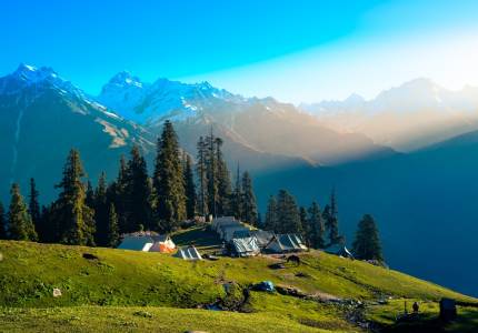 Taxi Service in Manali