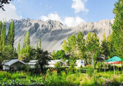 Taxi Service in Ladakh