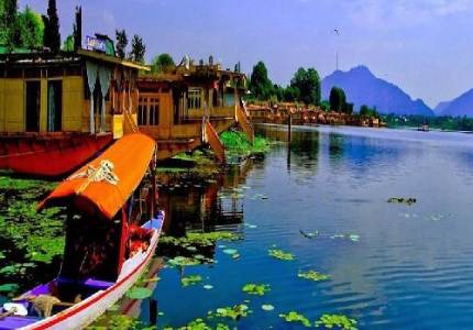 Amritsar to Kashmir Crown: Srinagar, Gulmarg & Beyond