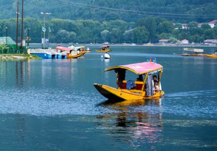 Taxi Service in Kashmir